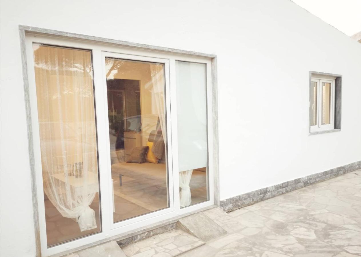 Small House With Private Park And Yard Terrugem المظهر الخارجي الصورة